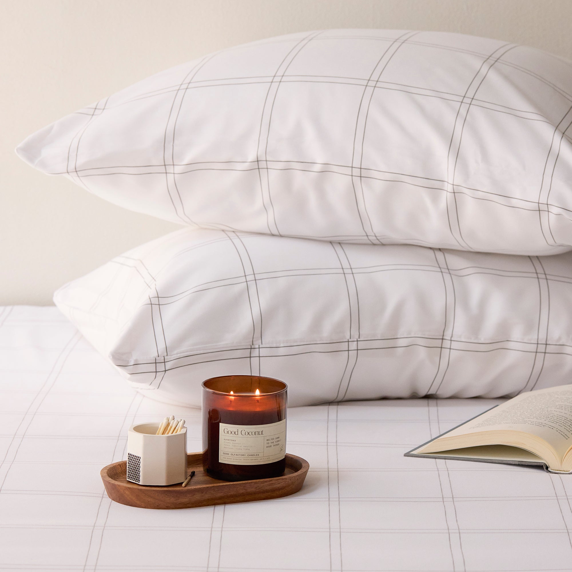 Good Coconut Candle
